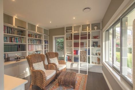 Photo of property in 9 Hollyhock Lane, Wanaka, 9305