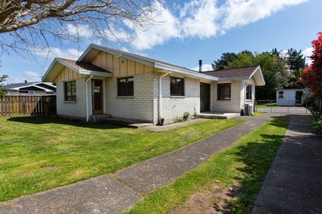 Photo of property in 27 Ranfurly Street, Dannevirke, 4930