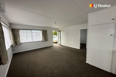 Photo of property in 105 Macandrew Road, South Dunedin, Dunedin, 9012