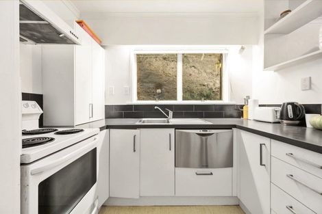 Photo of property in 61d Mortimer Terrace, Brooklyn, Wellington, 6021