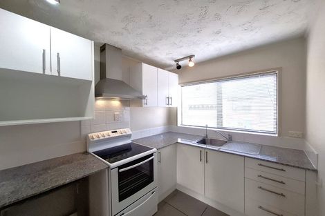 Photo of property in 2/51 Anzac Road, Browns Bay, Auckland, 0630