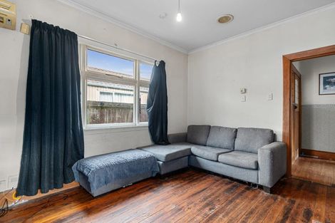 Photo of property in 135 Opawa Road, Opawa, Christchurch, 8023