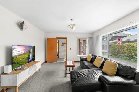 Photo of property in 37 Roydvale Avenue, Burnside, Christchurch, 8042