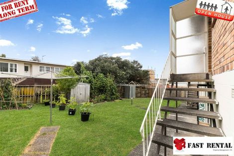 Photo of property in 2/46 Tree View Avenue, Glenfield, Auckland, 0629