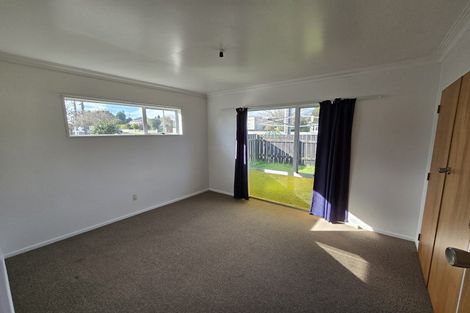 Photo of property in 7 Puriri Place, Levin, 5510