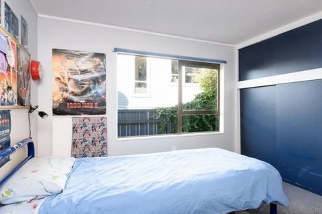 Photo of property in 98 Allington Road, Karori, Wellington, 6012