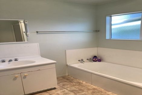 Photo of property in 110 Paramount Parade, Tikipunga, Whangarei, 0112