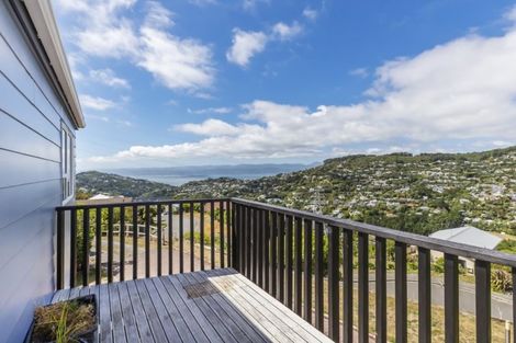 Photo of property in 1 Chequers Way, Crofton Downs, Wellington, 6035