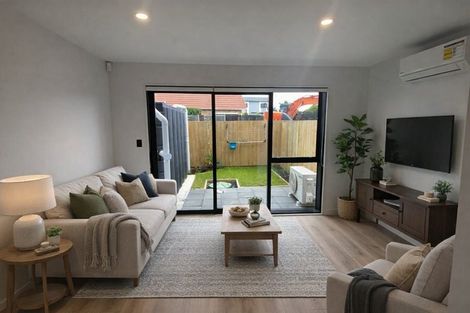 Photo of property in 6/368 Main Road, Huapai, Kumeu, 0810
