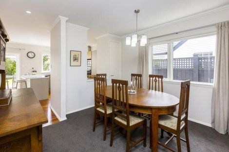 Photo of property in 7 Oak Street, Ebdentown, Upper Hutt, 5018
