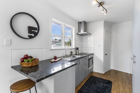 Photo of property in 132a Browns Road, Manurewa, Auckland, 2102