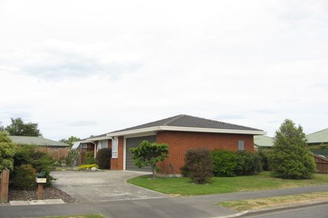Photo of property in 11 Thistledown Place, Woolston, Christchurch, 8062