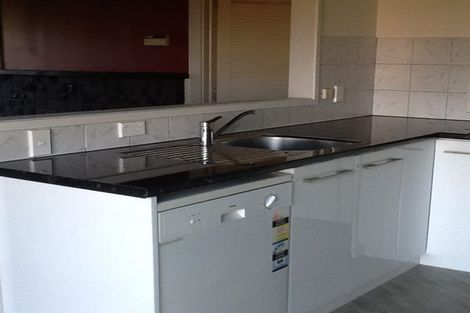 Photo of property in 14 Ingle Avenue, Waipahihi, Taupo, 3330