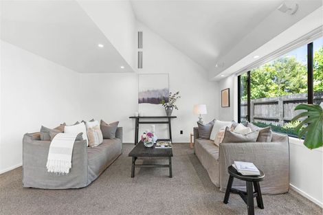 Photo of property in 71b Wairakei Road, Bryndwr, Christchurch, 8052