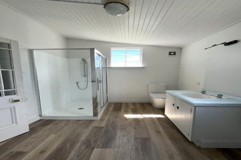 Photo of property in 100 Broadway, Carterton, 5713