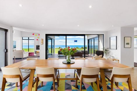 Photo of property in 10 Mer Place, Bay View, Napier, 4104