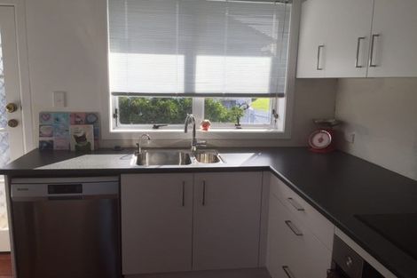 Photo of property in 1/54 Richards Avenue, Forrest Hill, Auckland, 0620