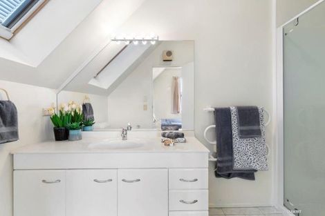 Photo of property in 21a Maida Vale Road, Roseneath, Wellington, 6011