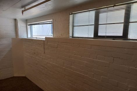 Photo of property in 6 Halleys Lane, Te Aro, Wellington, 6011