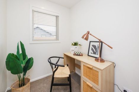 Photo of property in 69 Atlantic Drive, Fitzherbert, Palmerston North, 4410