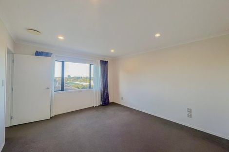 Photo of property in 16 Holland Road, Hillcrest, Auckland, 0627