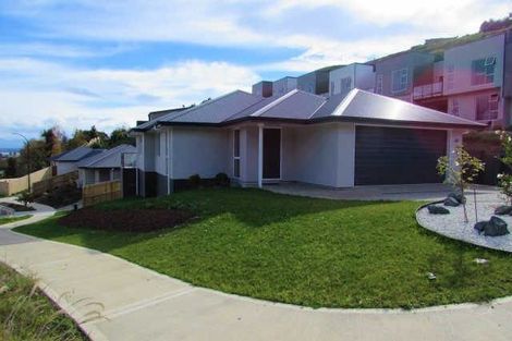 Photo of property in 2 Olivias Place, Stoke, Nelson, 7011