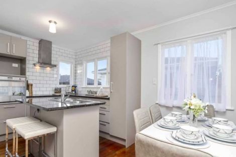 Photo of property in 1/15 Elizabeth Street, Papakura, 2110