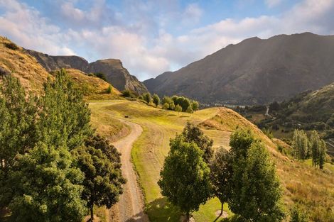 Photo of property in 80 Toka Road, Dalefield, Queenstown, 9371