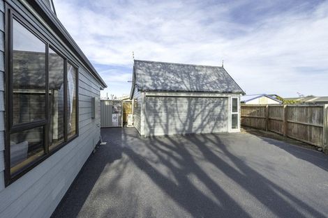 Photo of property in 12 Chokebore Place, Sockburn, Christchurch, 8042