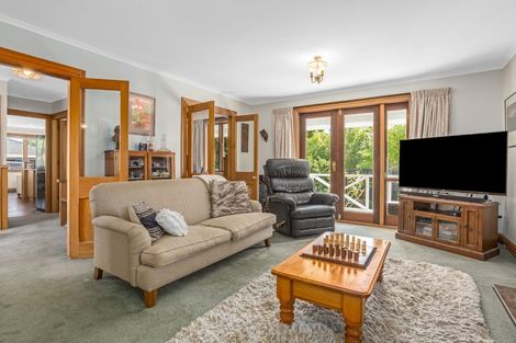 Photo of property in 28 Observatory Close, Whitby, Porirua, 5024