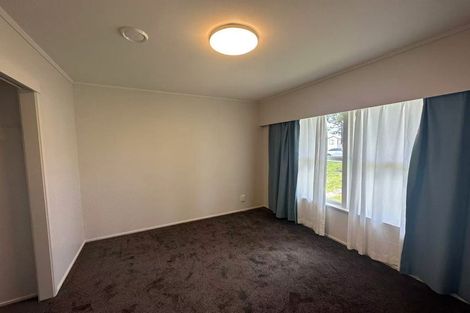 Photo of property in 1/16 Diana Drive, Glenfield, Auckland, 0627