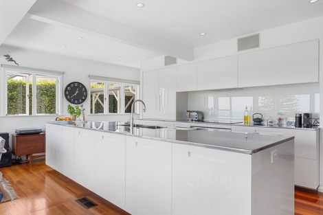 Photo of property in 26 Palmer Crescent, Mission Bay, Auckland, 1071