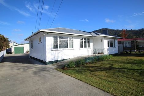 Photo of property in 4 Grayson Avenue, Mangakakahi, Rotorua, 3015