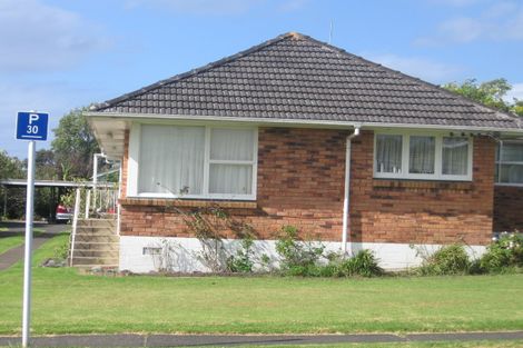 Photo of property in 1/1 Thornton Road, Milford, Auckland, 0620