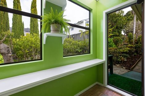 Photo of property in 53 Stratford Drive, Cable Bay, 0420