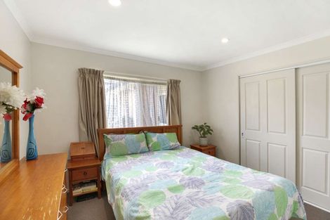 Photo of property in 13 Hansen Place, Takanini, 2112