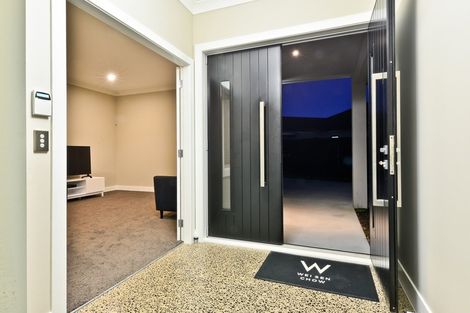 Photo of property in 15 Miranda Place, Flagstaff, Hamilton, 3210