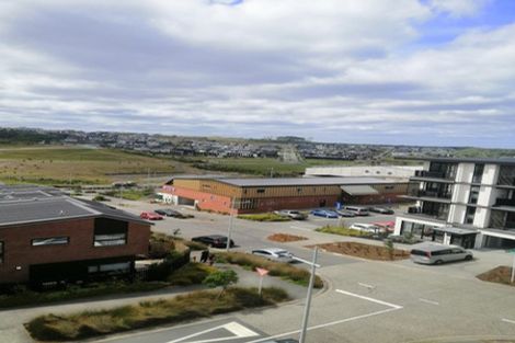 Photo of property in 3/28 Pennant Street, Long Bay, Auckland, 0630