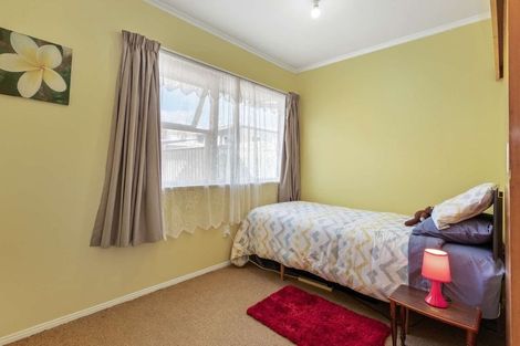 Photo of property in 2/70 Station Road, Papatoetoe, Auckland, 2025