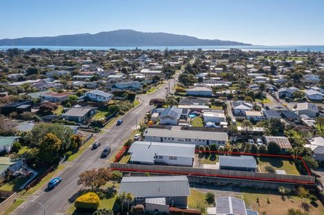 Photo of property in 71 Donovan Road, Paraparaumu Beach, Paraparaumu, 5032