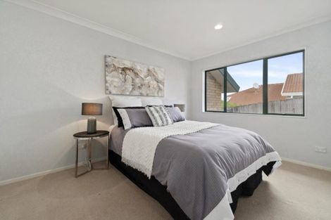 Photo of property in 30 Millstream Drive, Henderson, Auckland, 0610