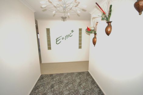 Photo of property in 2/16 Roberts Road, Glenfield, Auckland, 0629