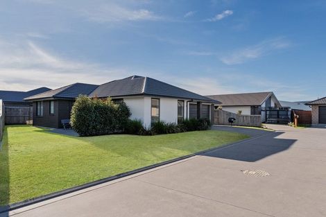 Photo of property in 5 Plate Lane, Papamoa, 3118