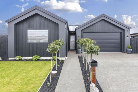 Photo of property in 18 Ellmers Street, Woodend, 7691