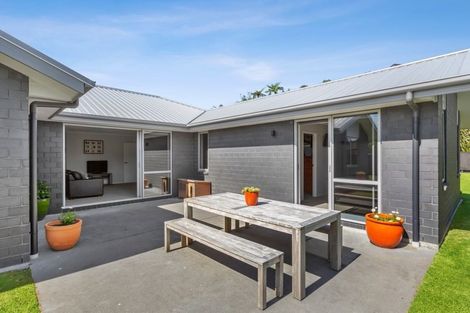 Photo of property in 26 Fernbrook Drive, Hurworth, New Plymouth, 4310