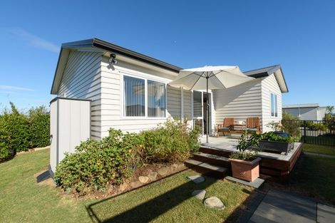Photo of property in 11 Kamahi Crescent, Papamoa Beach, Papamoa, 3118