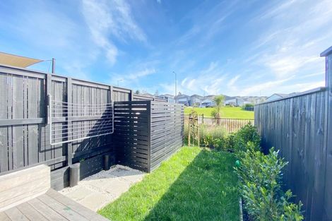 Photo of property in 2/46 Jane Maree Road, Kumeu, 0810