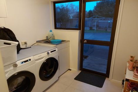 Photo of property in 15 Litchfield Place, Clarks Beach, 2122