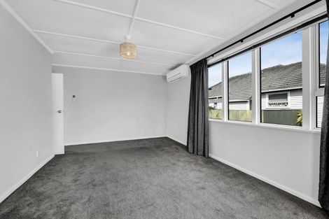 Photo of property in 1/324 Carrington Street, Vogeltown, New Plymouth, 4310