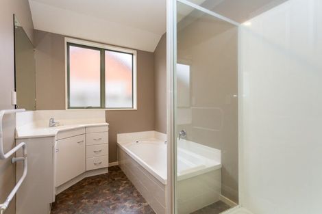 Photo of property in 16 Coppinger Terrace, Aidanfield, Christchurch, 8025